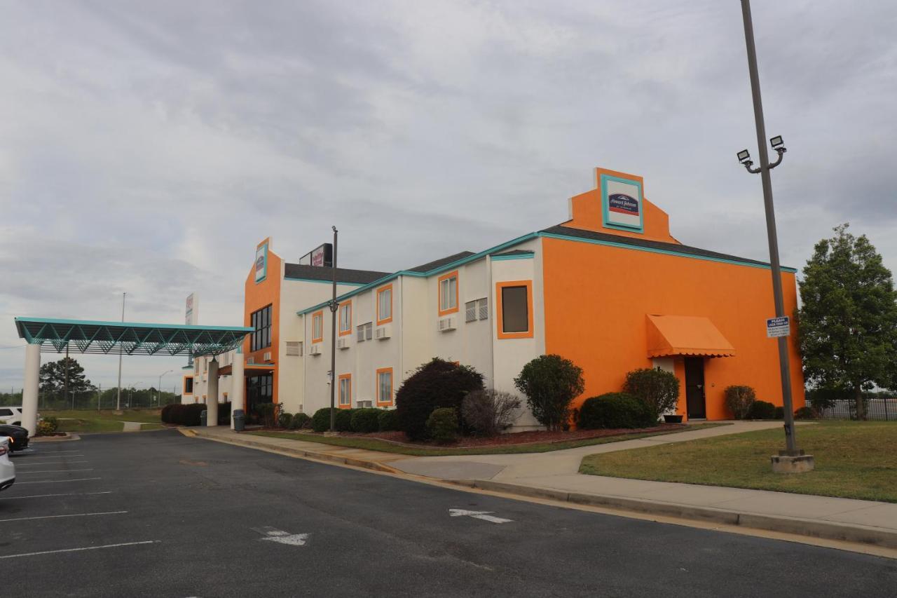 Howard Johnson By Wyndham Tifton Ga I-75 Экстерьер фото
