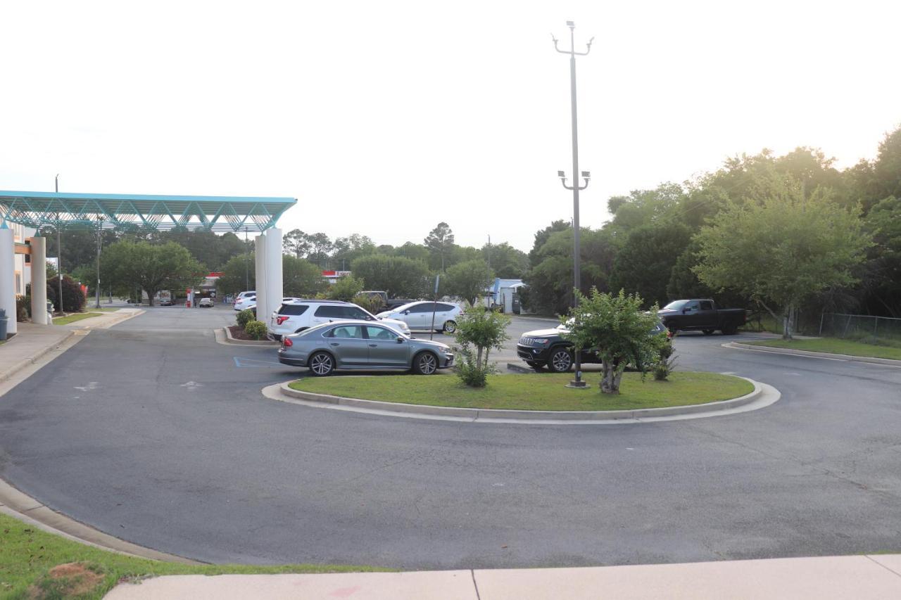 Howard Johnson By Wyndham Tifton Ga I-75 Экстерьер фото