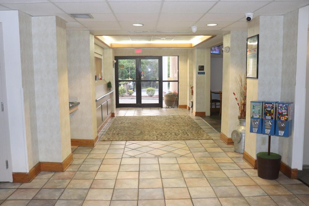 Howard Johnson By Wyndham Tifton Ga I-75 Экстерьер фото
